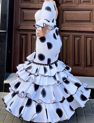 Traje de Flamenca Lunares Blanco y Negro T404244