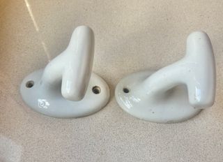 Lote 2 perchas vintage porcelana