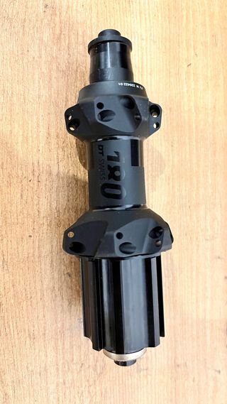 Buje DT Swiss 180 EXP 130 24 Campagnolo