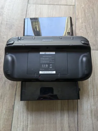 console Nintendo Wii U 32GB nera con cavi