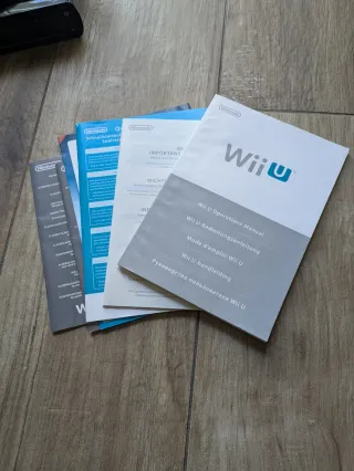 console Nintendo Wii U 32GB nera con cavi