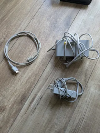 console Nintendo Wii U 32GB nera con cavi