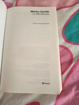 La vida desnuda: Premio Azorín de Novela 2020