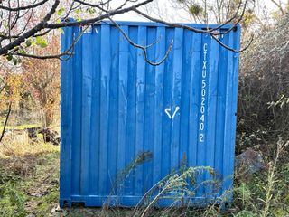 Contenedor marítimo 20’ con estanterías