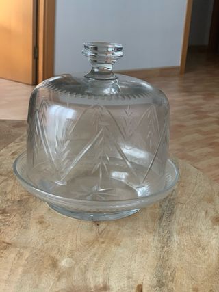 Quesera de cristal antigua con tapa