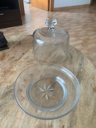 Quesera de cristal antigua con tapa