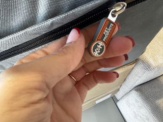 Silla coche mascota con arnés. En caja