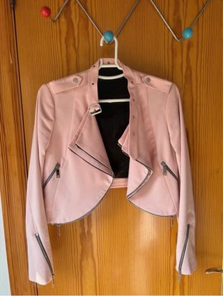 Cazadora crop Zara rosa