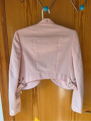 Cazadora crop Zara rosa