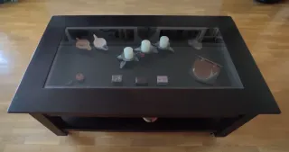 Mesa de centro elevable de madera y cristal