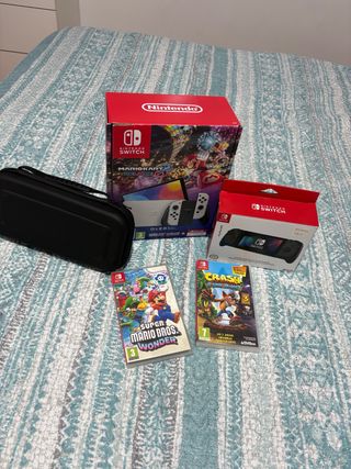 Nintendo Switch OLED Blanca + Mario Kart 8