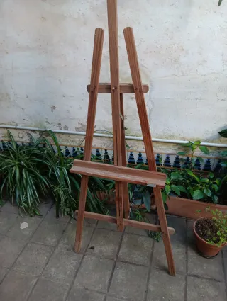 Caballete de madera para pintar