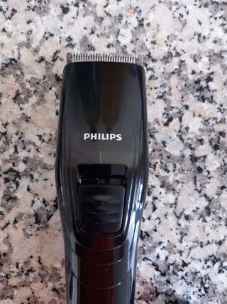 Cortapelos Philips con cable