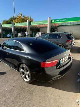 Audi A5 2009 negociable