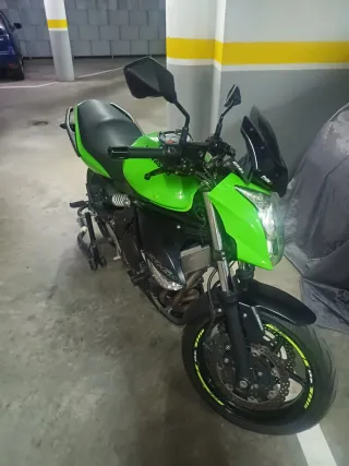 Kawasaki ER-6N Verde