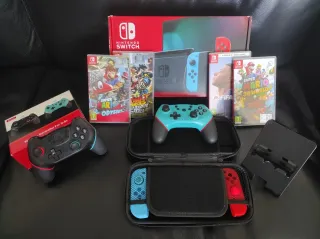 Nintendo Switch + 4 giochi e 2 controller