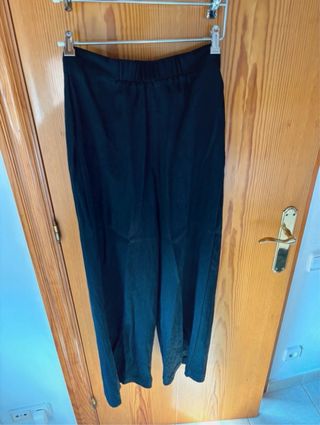 Pantalón ancho Zara negro