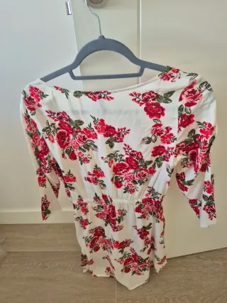 Vestido H&M floral blanco y rojo Talla S