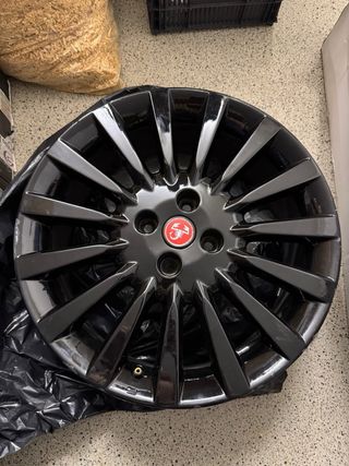 Llantas 17x7 4x98 Negro Brillante