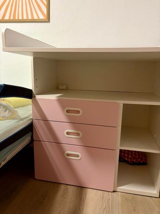 Cambiador Bebé Ikea Blanco y Rosa