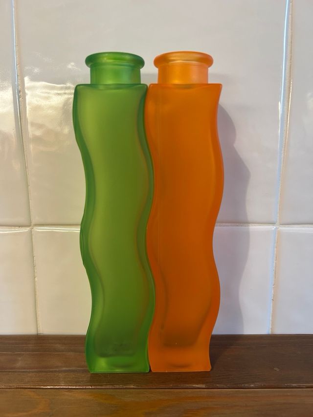 Jarrones cristal ondulado Ikea