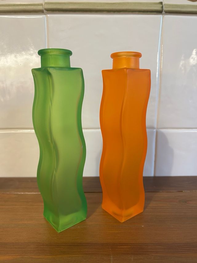 Jarrones cristal ondulado Ikea