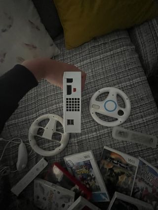 Consola Wii + Juegos y Accesorios