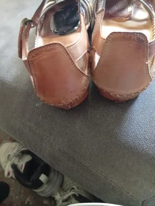 Sandalias artesanales de piel