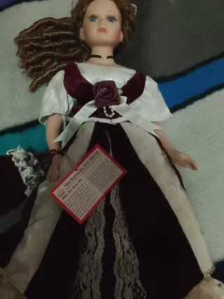 Muñeca Sisi Emperatriz Porcelana