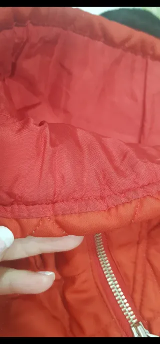 Chaqueta Cortefiel Roja Acolchada