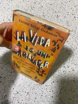 La vida es un caravasar