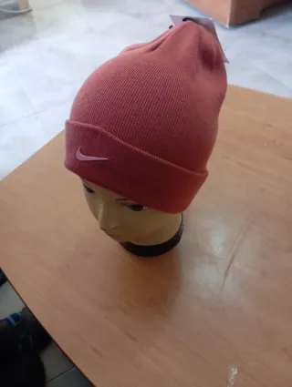 Gorro Nike Rosa
