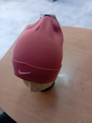 Gorro Nike Rosa