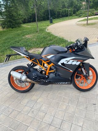 KTM RC 125 Moto Deportiva