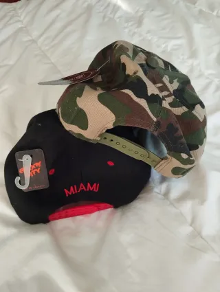 Gorras Obey Camuflaje y Leopardo