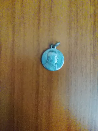 Medalla religiosa de plata