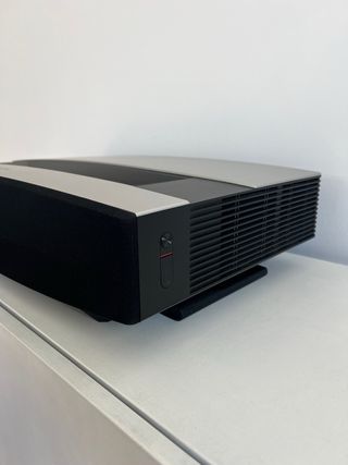 Proyector XGIMI Aura XM03A 2400 Lúmenes