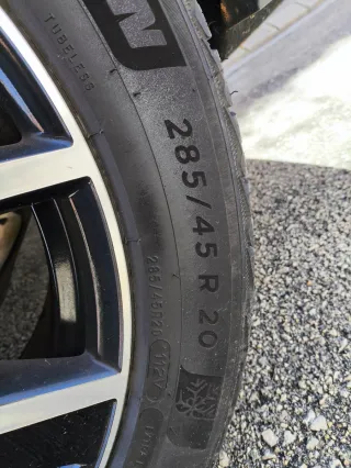 Neumáticos 285 45 R20 Michelin Pilot Alpin