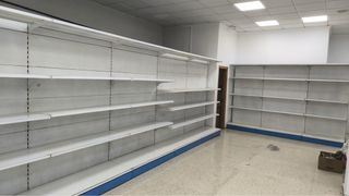 Estanterías Metálicas con Vidrio