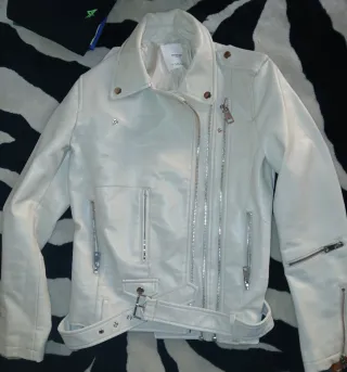 Chaqueta de cuero blanca Mango