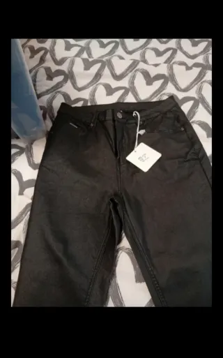 Pantalones elásticos con brillo