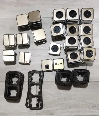 Enchufes e Interruptores Varios