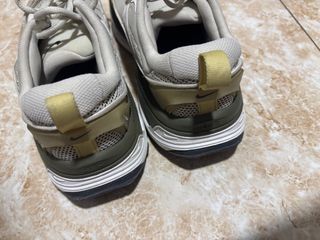 Zapatillas Nike Beige y Verde Militar