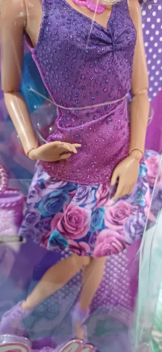 Barbie Fashionistas 2012