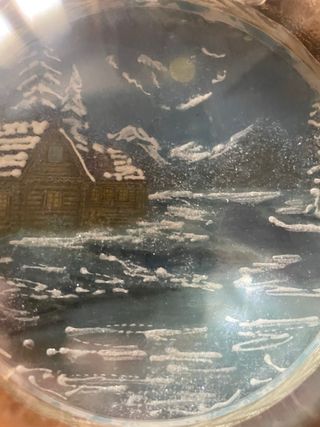 Palla di Natale decorata scena invernale