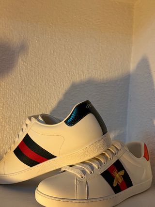 Zapatillas Gucci Blancas con Abeja y Rayas