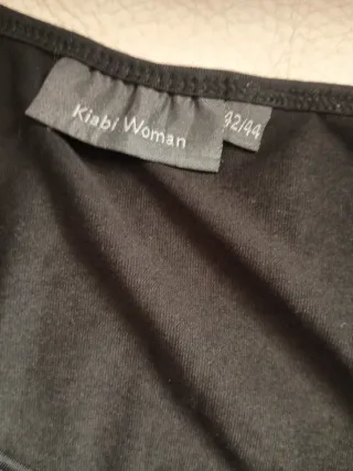 Camiseta negra manga larga Kiabi