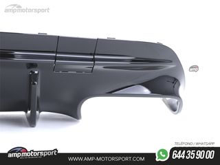 DIFUSOR TRASERO NEGRO BRILLO CON COLAS NEGRAS PARA MERCEDES CLA C117
