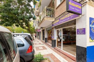 Local comercial en venta en Crta. De la Sierra en Granada