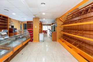 Local comercial en venta en Crta. De la Sierra en Granada